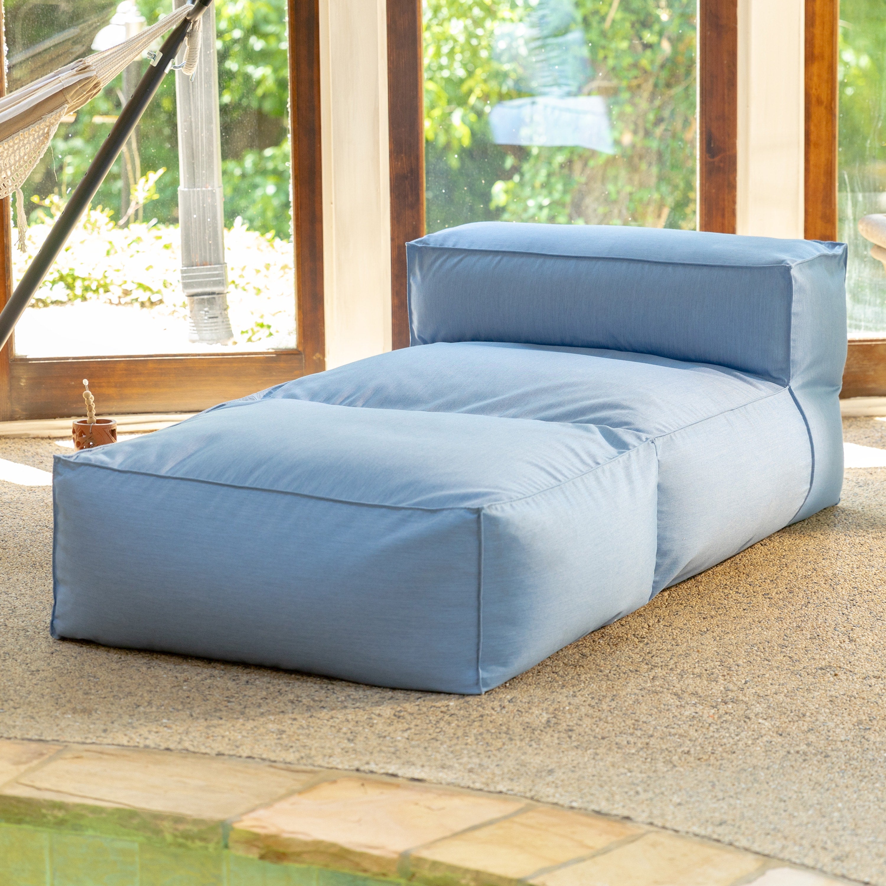 Baya Outdoor Chaise - Luxurious Chaise Sun Lounger for Poolside or Hospitality, Ocean Blue