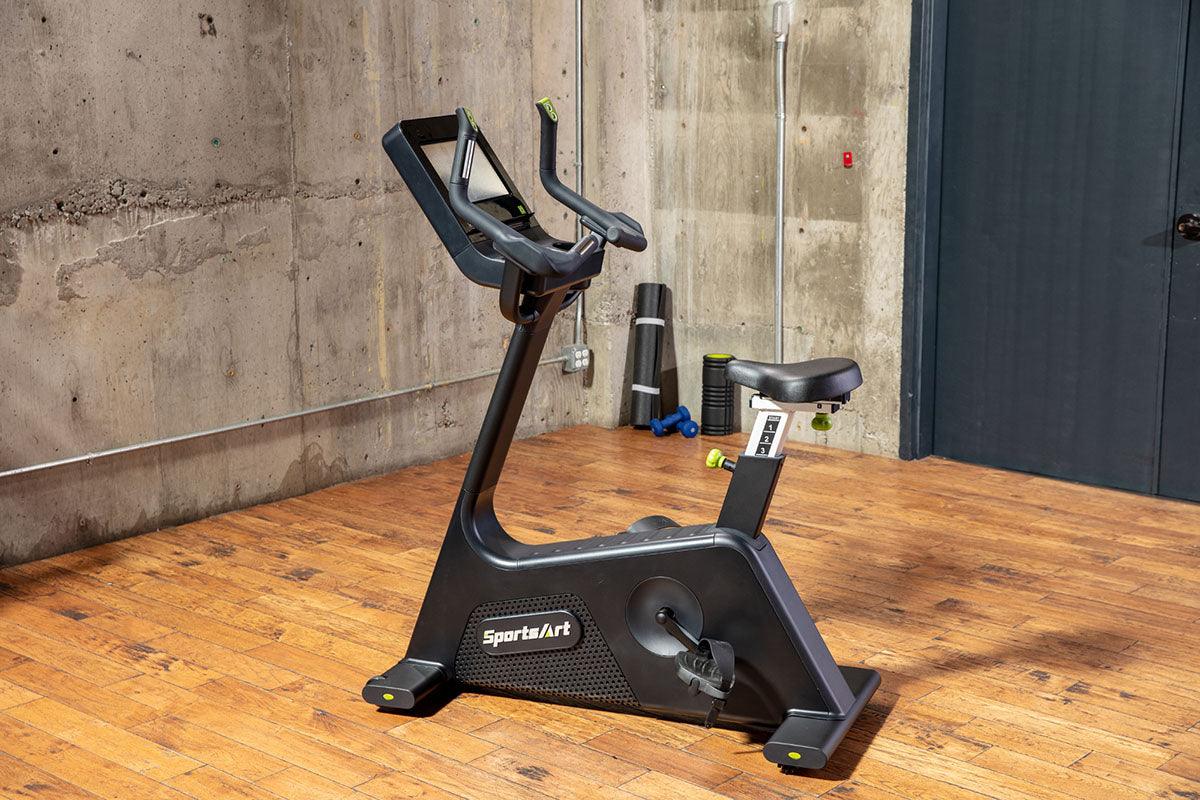SportsArt, C574U Elite Upright Cycle, 13" Senza Touchscreen