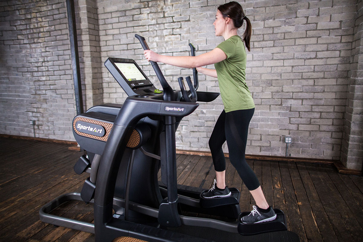 SportsArt, V886 Verso Status Cross Trainer, 16" Senza Touchscreen
