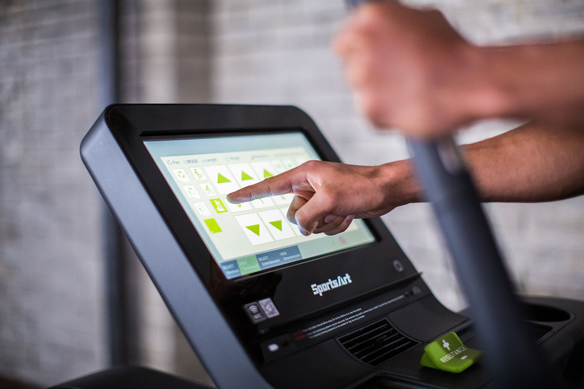 SportsArt, V886 Verso Status Cross Trainer, 16" Senza Touchscreen
