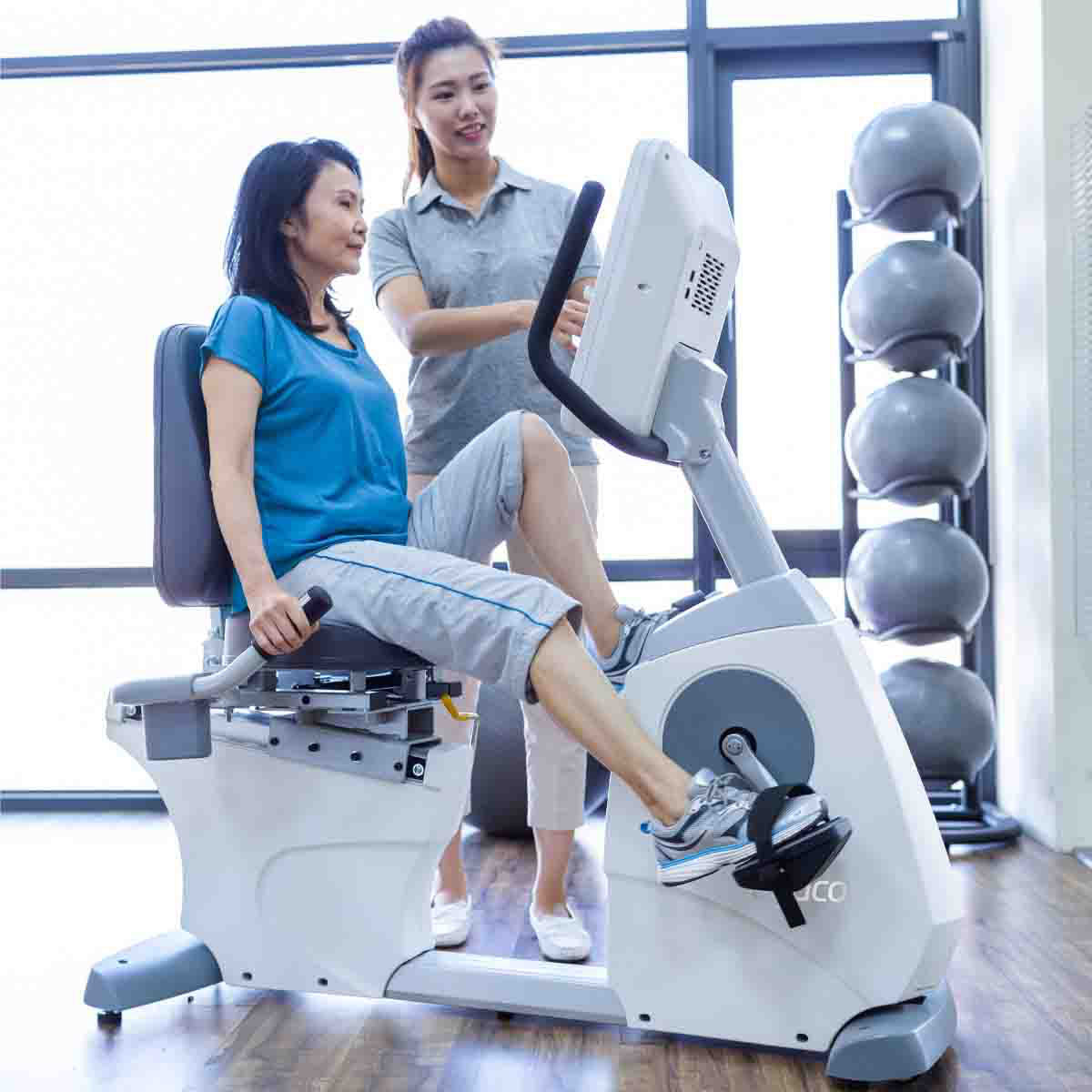 Spirit Rehab, 4.0R Recumbent Bike, 57" x 29" x 47"