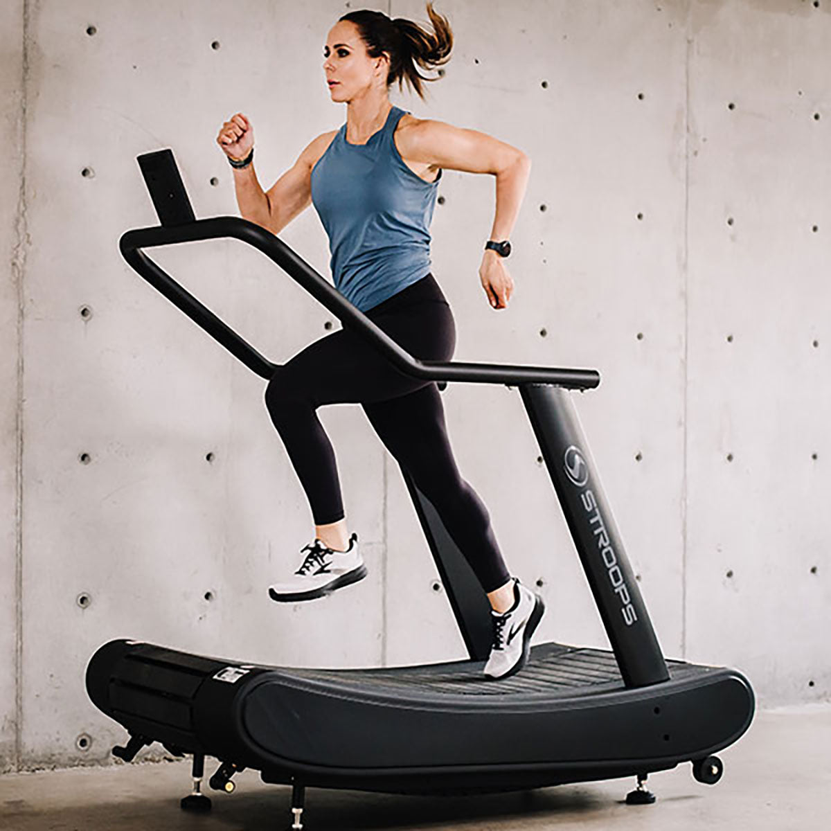 Stroops Opticurve, Curved Motorless Treadmill