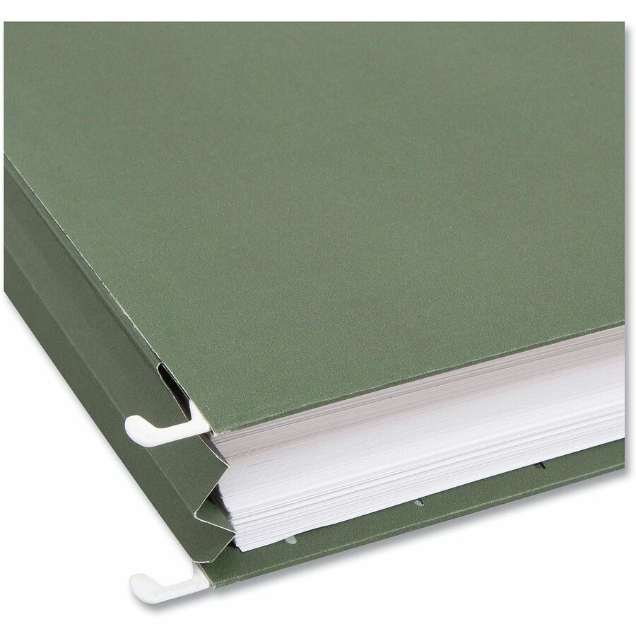 Smead Legal Recycled Hanging Folder - 8 1/2" x 14" - 1 3/4" Expansion - 11 pt. - Standard Green - 30% Recycled - 25 / Box