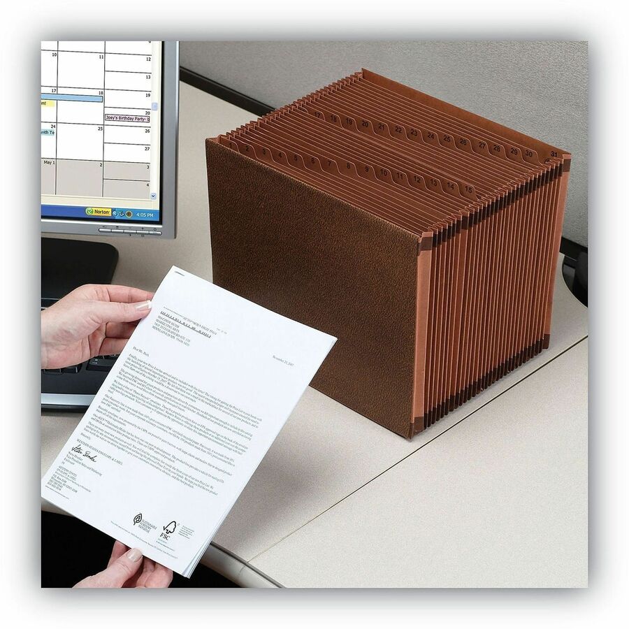 Smead Legal Recycled Expanding File - 8 1/2" x 14" - 7/8" Expansion - 31 Pocket(s) - Redrope - Reinforced Gusset - 30% Recycled - 1 Each