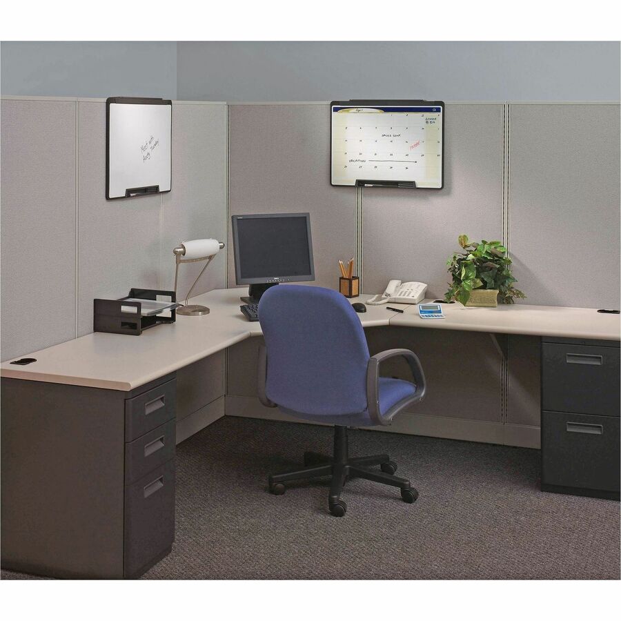 Quartet Motion Cubicle Whiteboard - 24" (2 ft) Width x 18" (1.5 ft) Height - White Melamine Surface - Black Plastic Frame - 1 Each