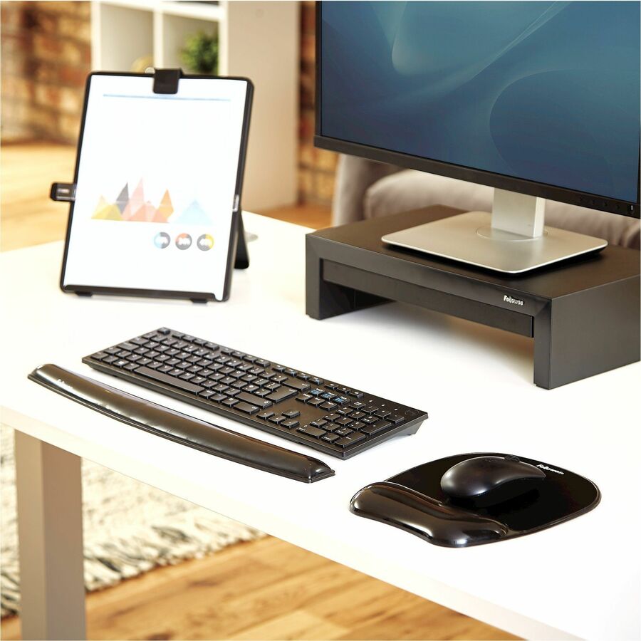 0.56" Height x 7.94" Width x 9.06" Depth - Black - Gel - 1 Each