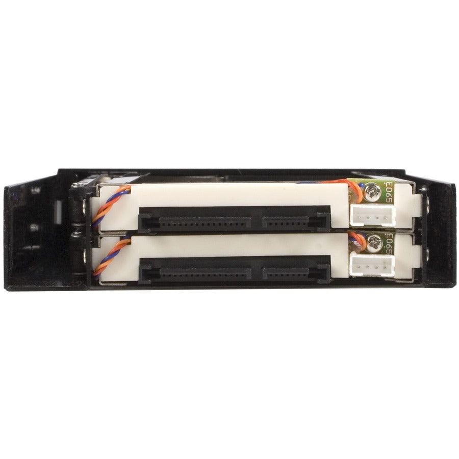 StarTech.com Drive Enclosure for 3.5" SATA/600 - Serial ATA/600 Host Interface Internal - Black