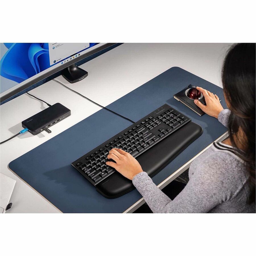 Cable Connectivity - USB Interface - 104 Key(s) - English - Computer - Membrane Keyswitch - Black