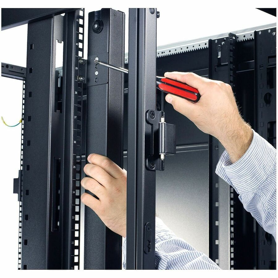 APC by Schneider Electric Basic Rack 1.92kVA PDU