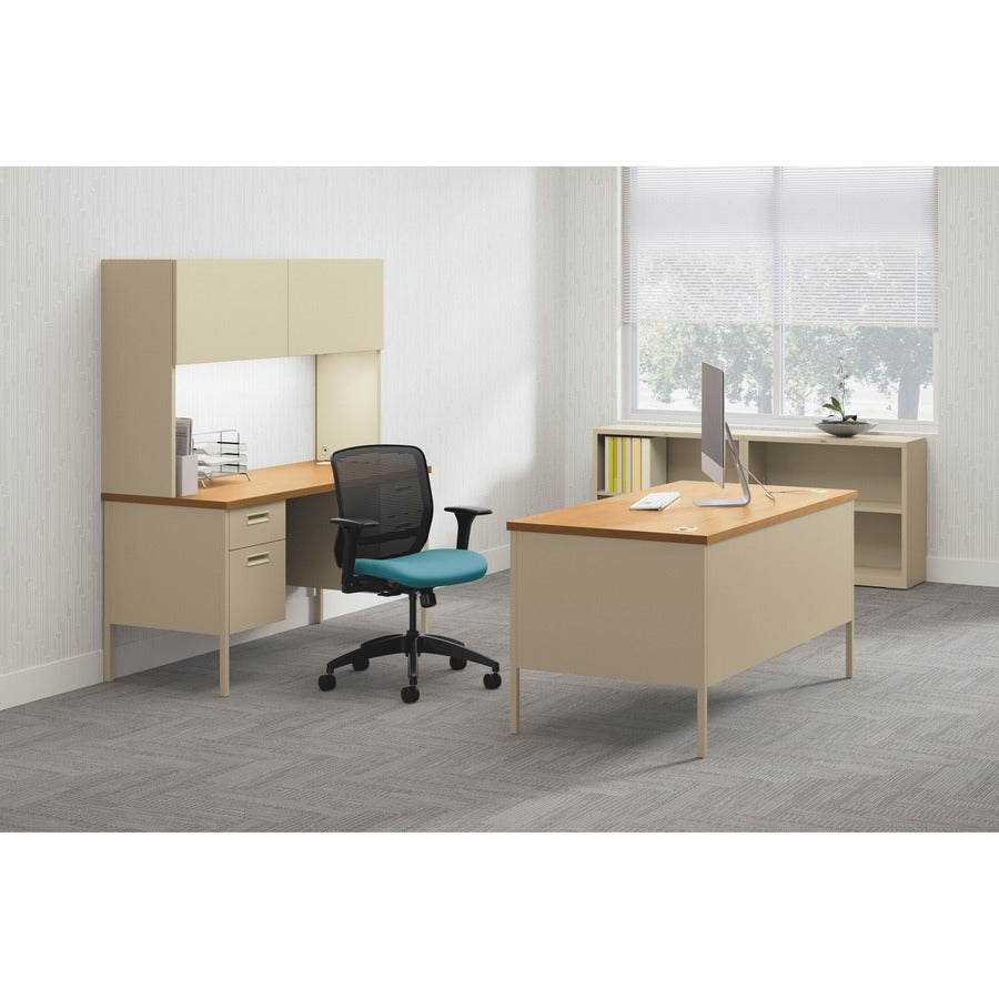 HON Metro Classic HP3262 Pedestal Desk - 29.5" Height x 60" Width x 30" Depth - Total Drawer(s): 5 - Double Pedestal - Square Edge - Finish: Putty - 1 Each