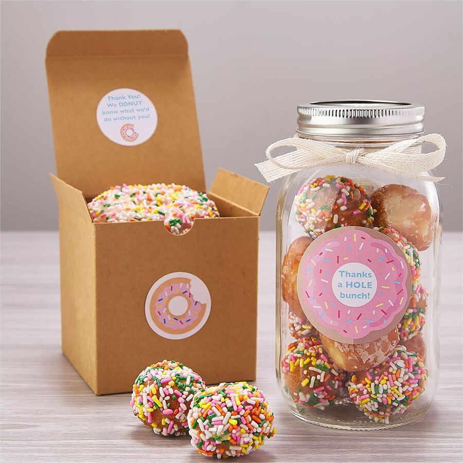 Avery&reg; Glossy White Round Labels2" Diameter