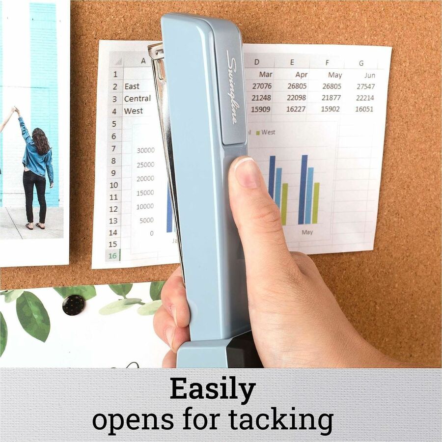 Swingline 747 Classic Stapler, Full Strip, 210 Staple Capacity, 20 Sheet, 0.25" Staple Size, Sky Blue, Metal, Die-cast, 1 Each