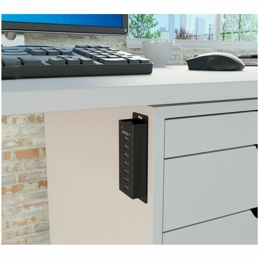 StarTech.com 7 Port USB 3.0 Hub - Desktop or Wall-mountable Metal Enclosure