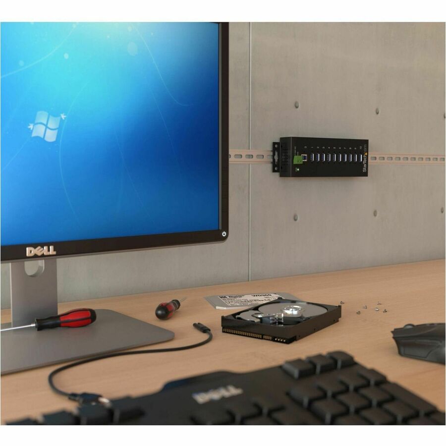StarTech.com 10-Port Industrial USB 3.0 Hub