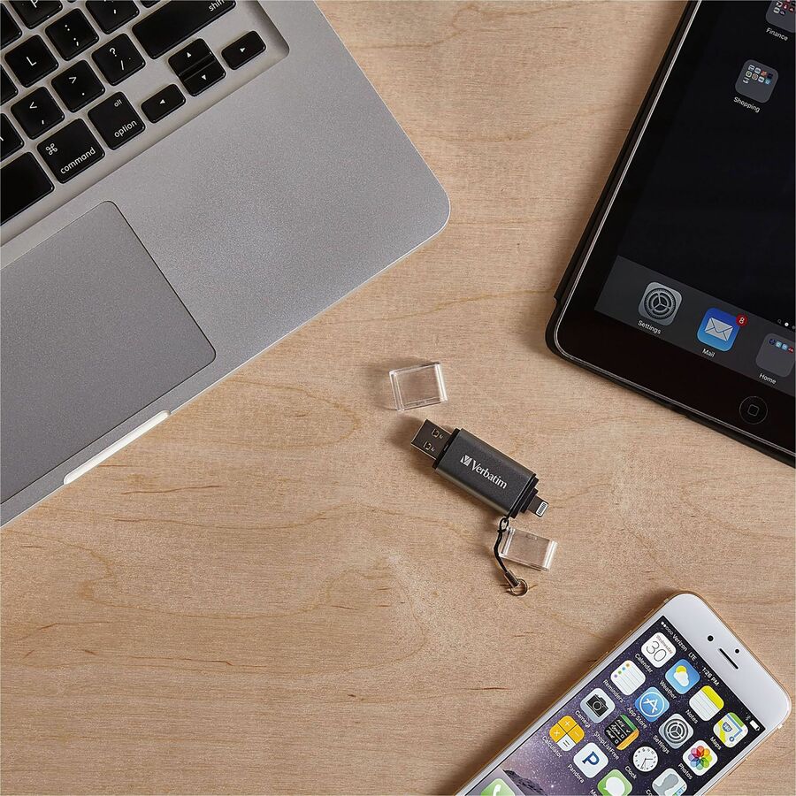 Verbatim Store 'n' Go Dual USB 3.0 Flash Drive, 32 GB, Lightning & USB 3.2 (Gen 1) Type A, Graphite, 1 Each