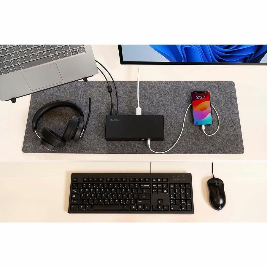 Upto 17" Screen Size Notebook Support - Black - TAA Compliant