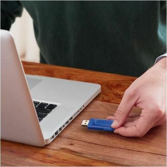 16 GB - USB 2.0 Type A - Blue - 5 Year Warranty - 5 / Pack