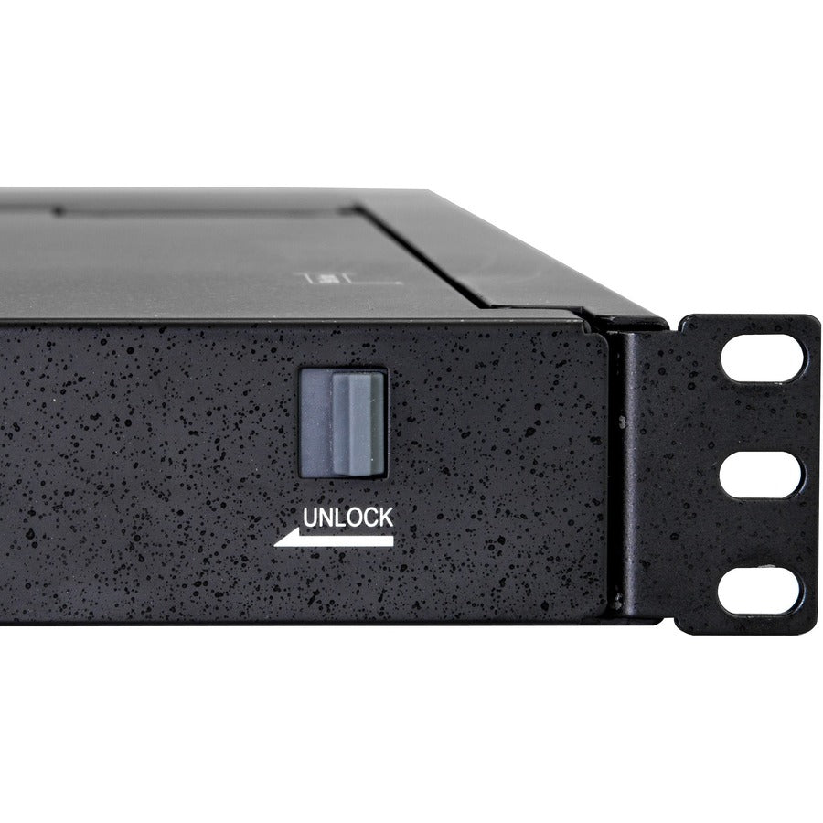 StarTech.com Single-Port Rackmount KVM Console with 17" Display