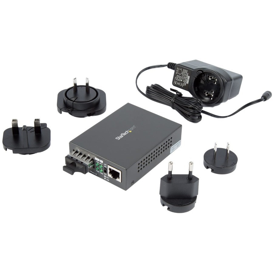 StarTech.com Gigabit Ethernet to SC Fiber Media Converter - 1000Base-LX - Single-mode - 10 km