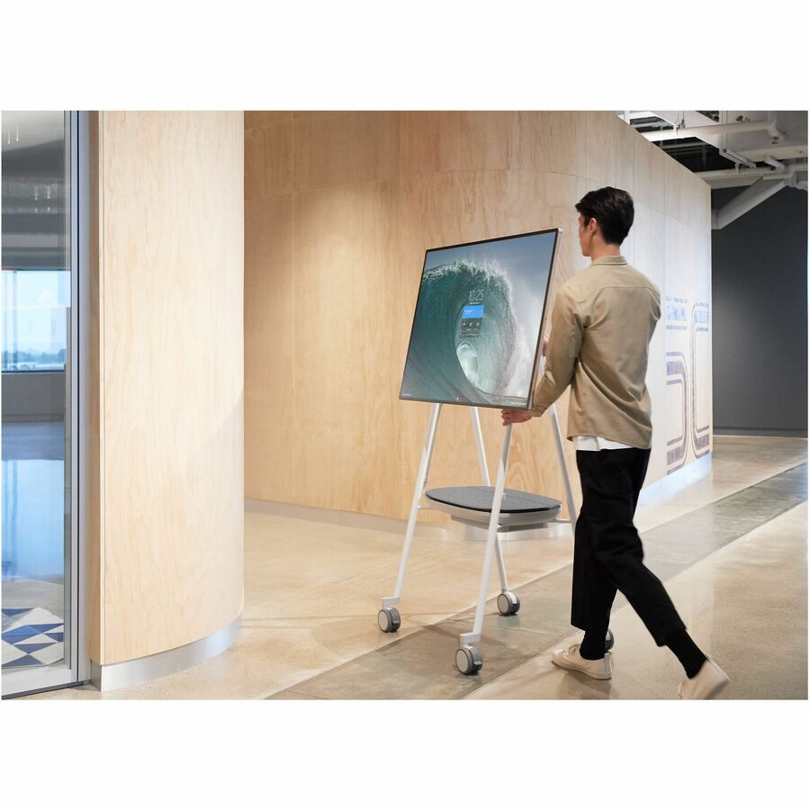 APC by Schneider Electric Smart-UPS Charge Mobile Battery for Microsoft Surface Hub 2S & Surface Hub 3