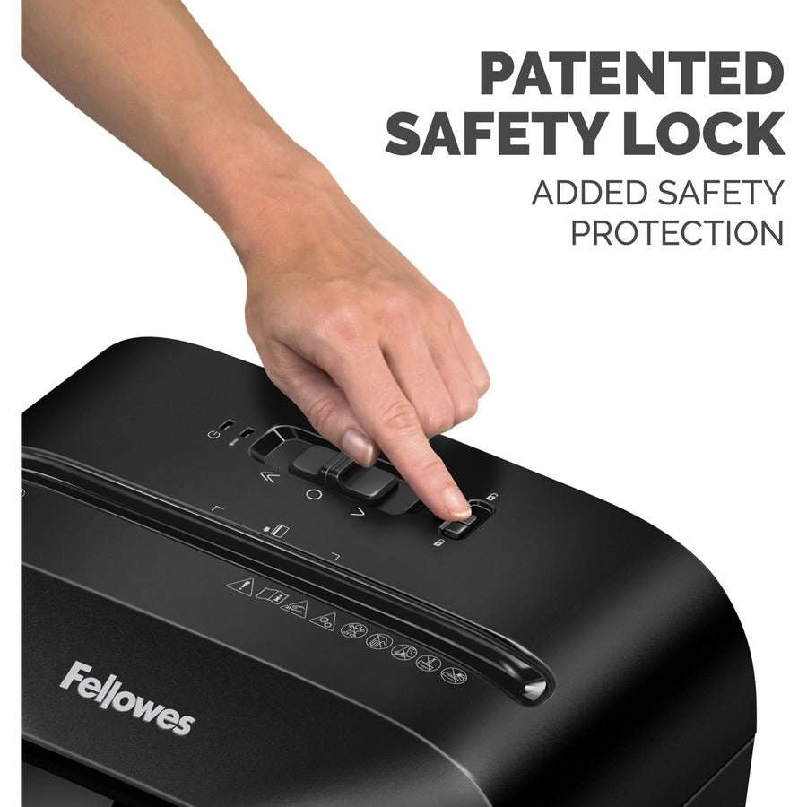 Cross Cut - 11 Per Pass - for shredding Staples, Paper Clip, Credit Card, Junk Mail - 0.156" x 1.438" Shred Size - P-4 - 5 Minute Run Time - 30 Minute Cool Down Time - 4.80 gal Wastebin Capacity - Black
