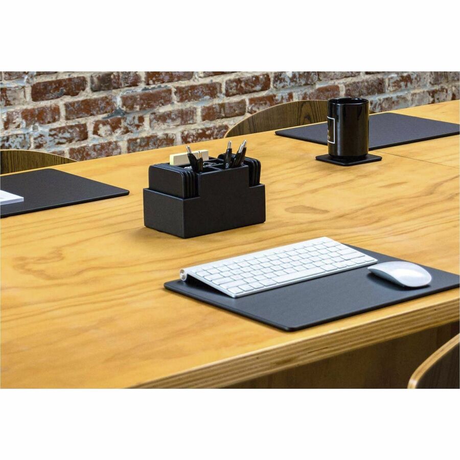 Dacasso Leather Square Coaster Set, Black, Top Grain Leather, Includes 8 Square Coasters, 1 Set