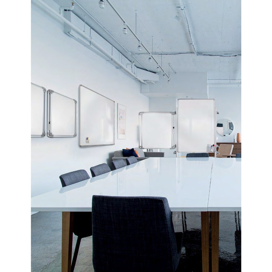 Ghent Nexus Easel+