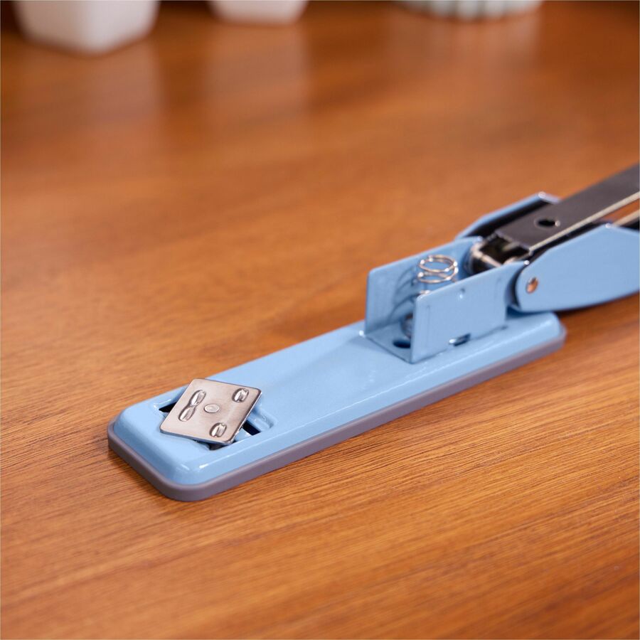 Swingline Cub Compact Stapler, Half Strip, 105 Staple Capacity, 20 Sheet, Electric Blue, Metal, 1 Each