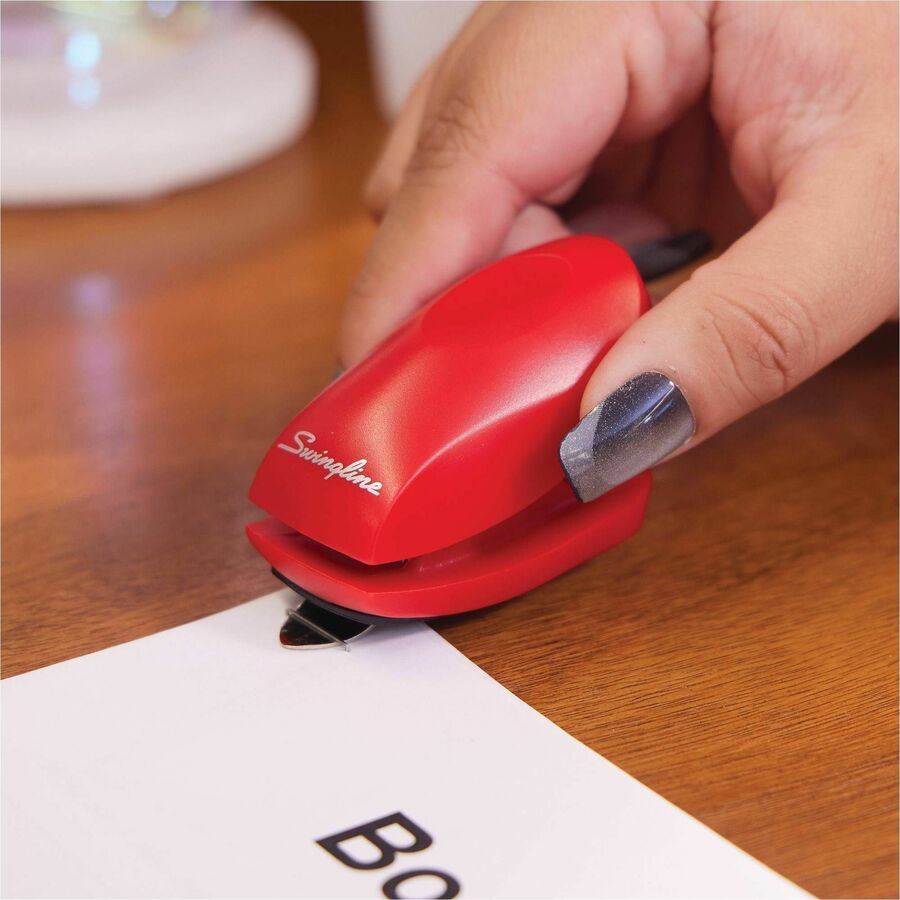 Staples Upto 12 Sheet - Mini - Rio Red - 1 Each