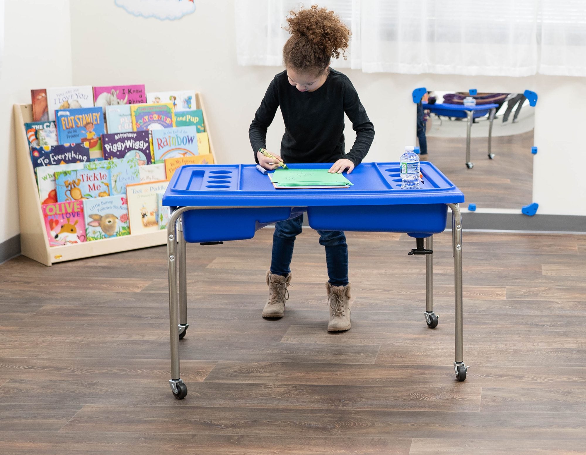 Neptune Mobile Sensory Table - 24" Table and Lid