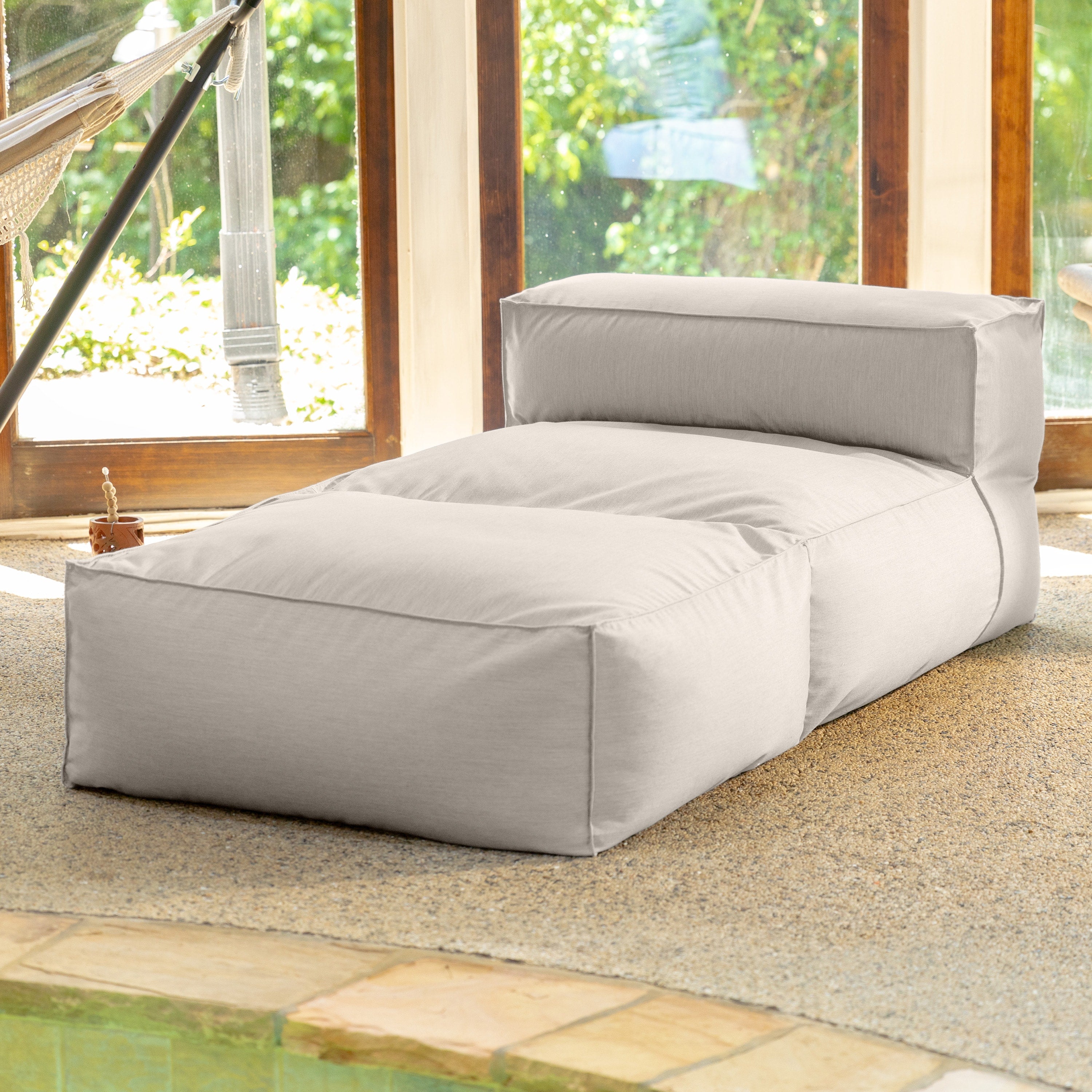 Baya Outdoor Chaise - Luxurious Chaise Sun Lounger for Poolside or Hospitality, Silver