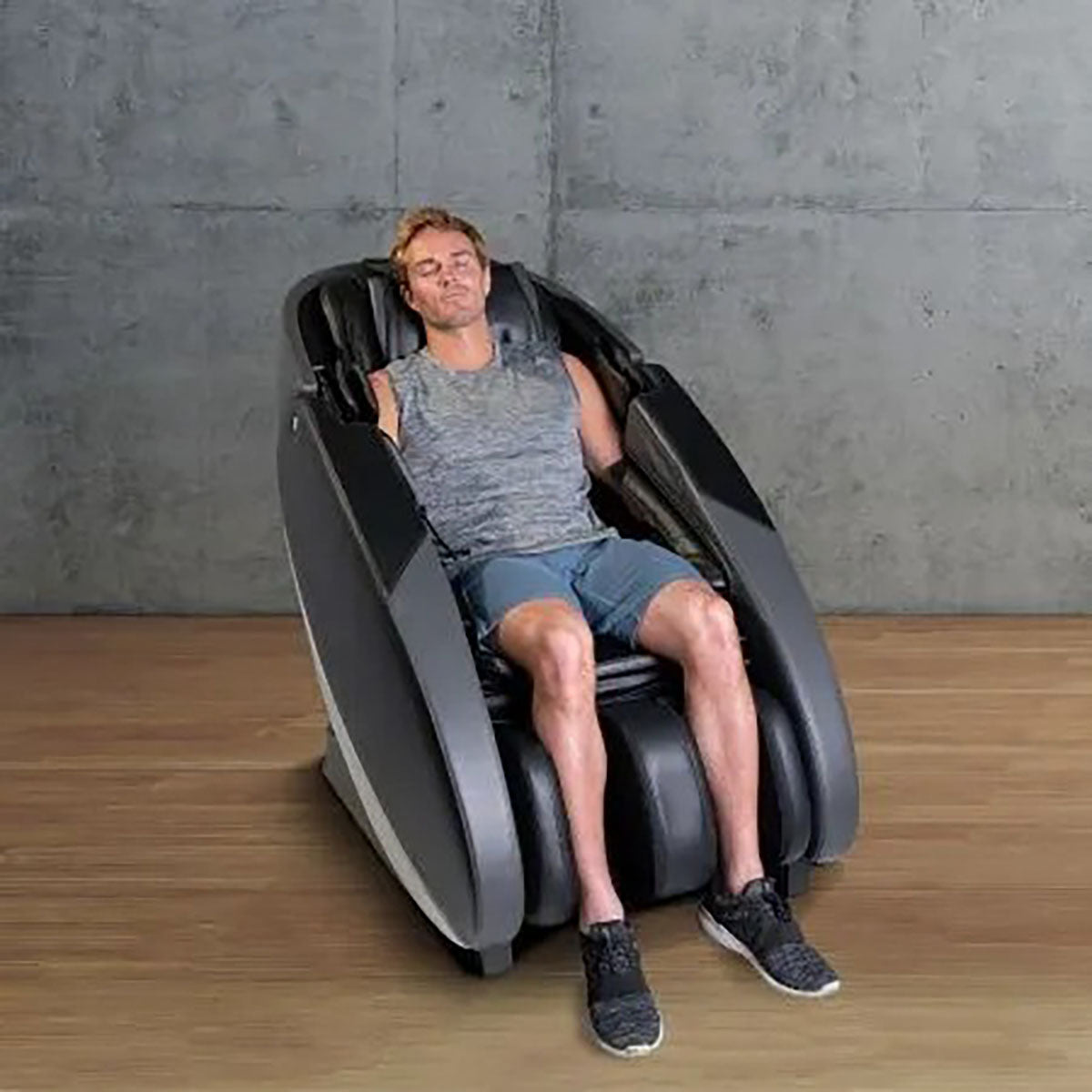 NovoXTPro SE Massage Chair, Safe Antimicrobial Sofhyde, Black/Gray