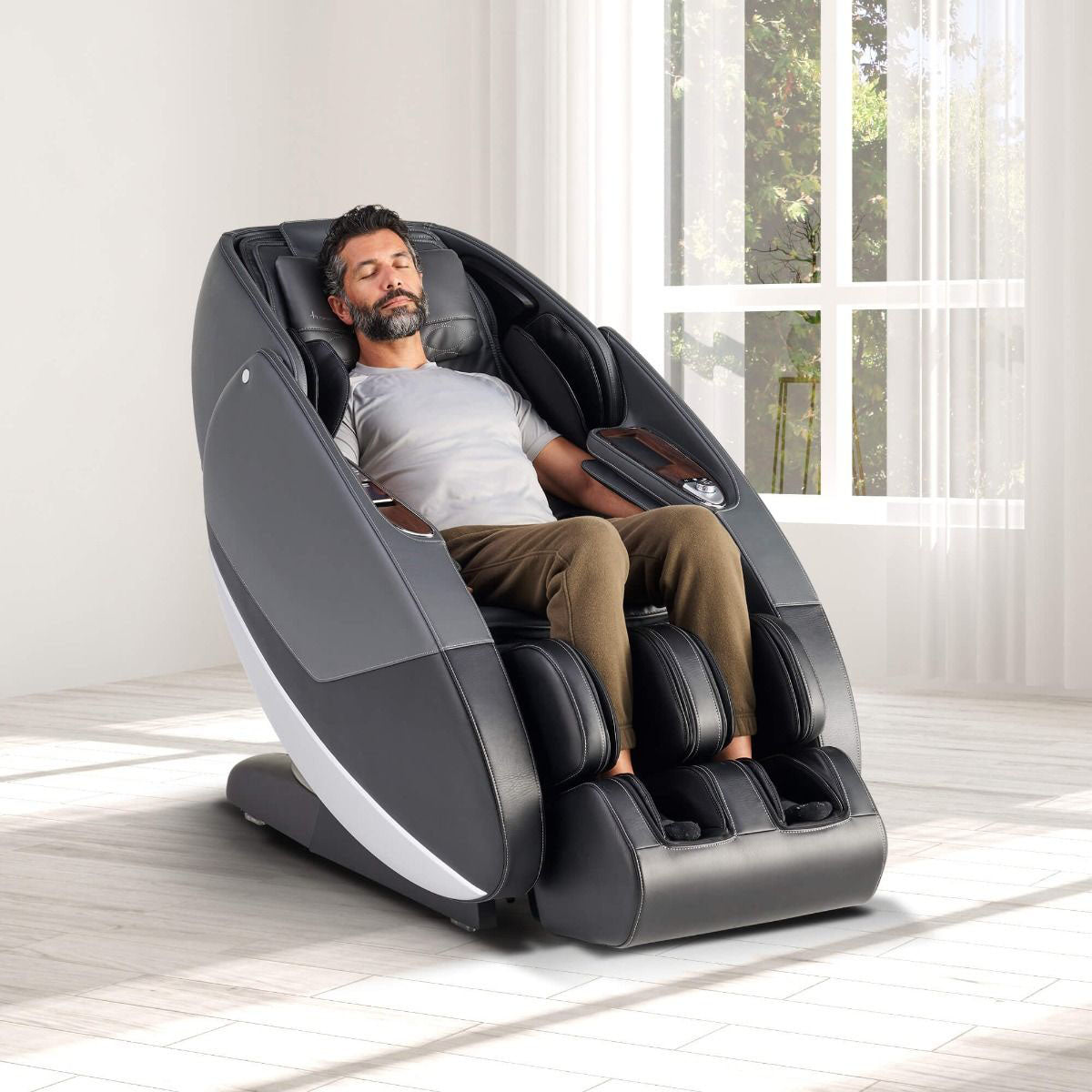 Novo Flex Massage Chair, Gray