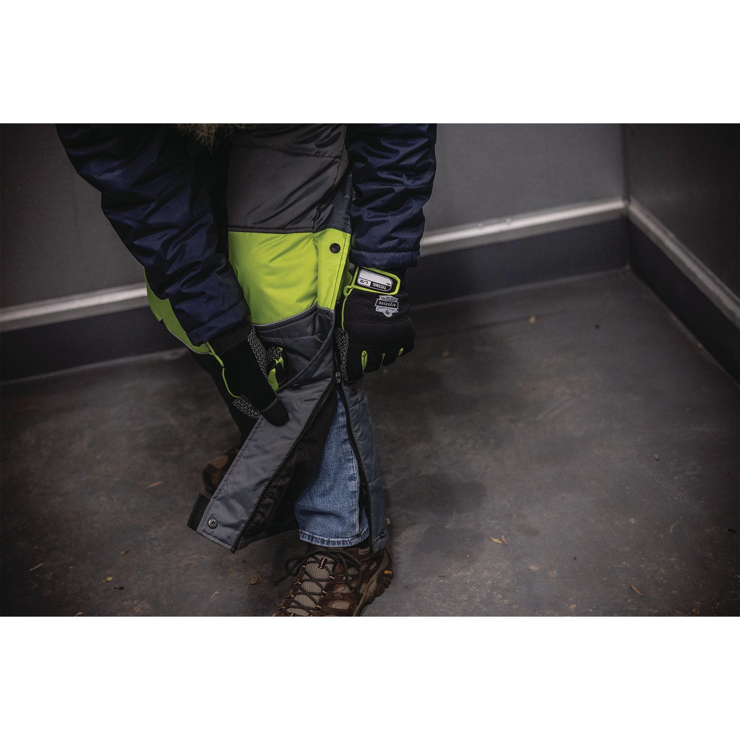 Ergodyne N-Ferno 6475 Insulated Freezer Coveralls, Extra Small, Navy, Polyester, Snap/Zipper Closure, 3 Pockets, Water Resistant, Reflective, Adjustable, 1 Each