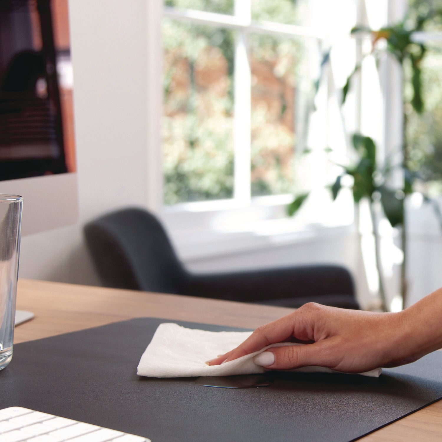 Smead Waterproof Desk Pad, Rectangular, 15.7" x 31.5", Vegan Leather, Faux Suede Backing, Charcoal, 1 Each