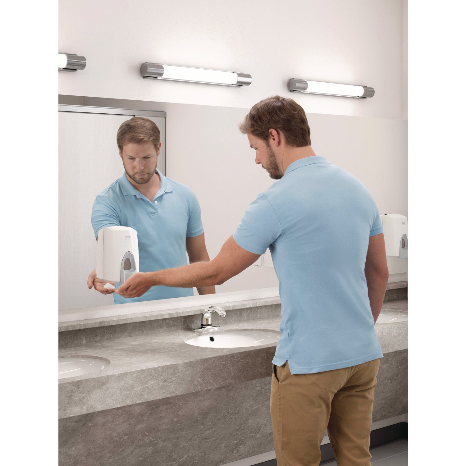 27.05 fl oz - Pump Bottle Dispenser - Hand - Moisturizing - White - 6 / Carton