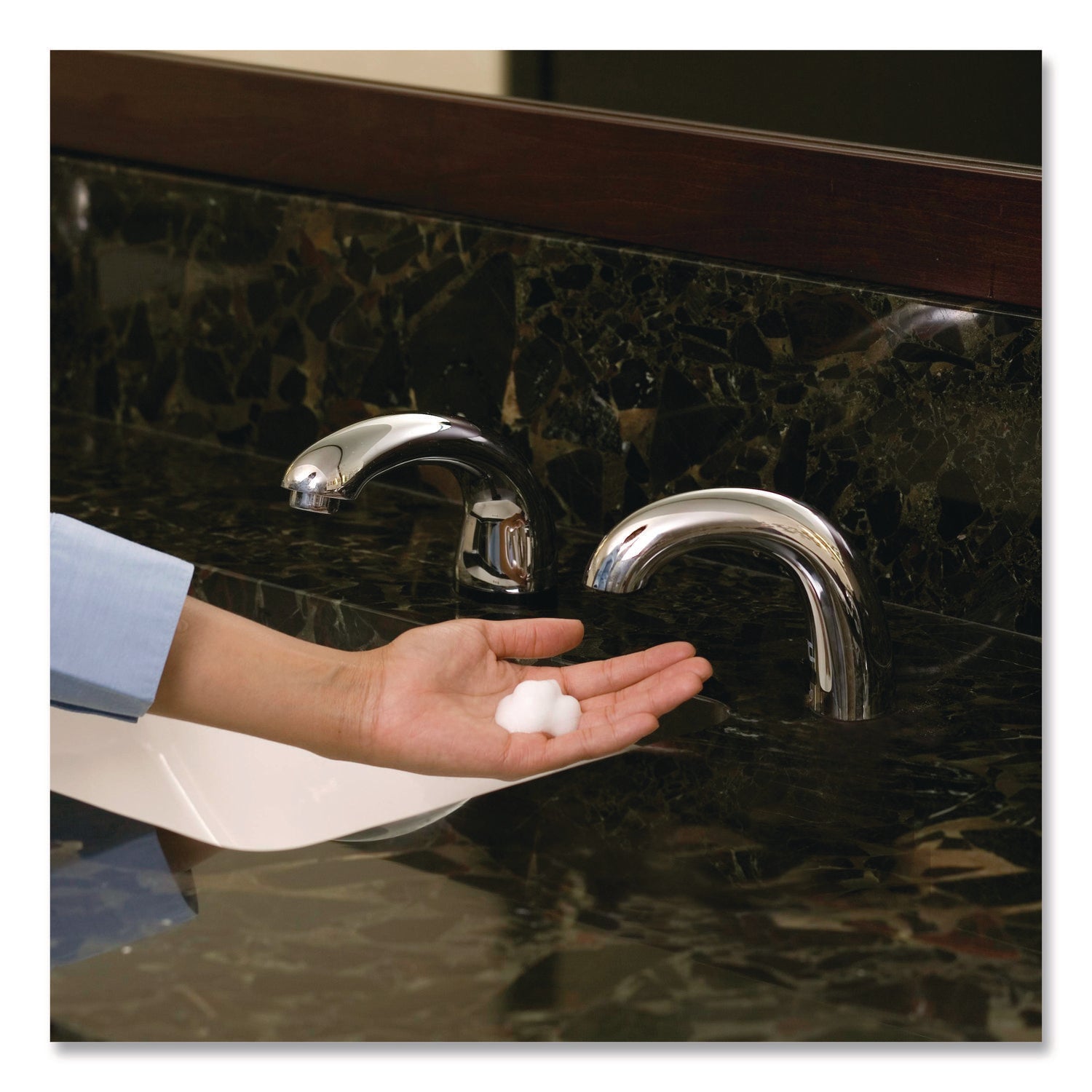 Enriched Hand Soap with Moisturizers Refill, Floral Scent, 800 mL, 4/Carton