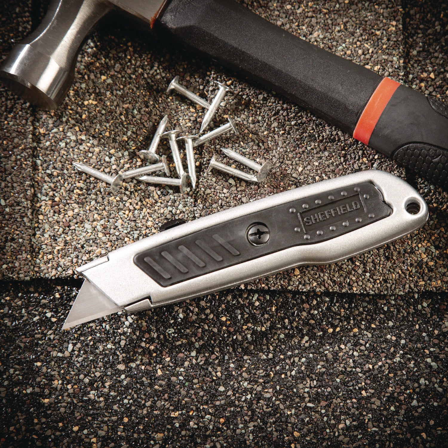 Retractable Utility Knife, 1.25" Blade, 3.5" Plastic Handle, Black/Gray
