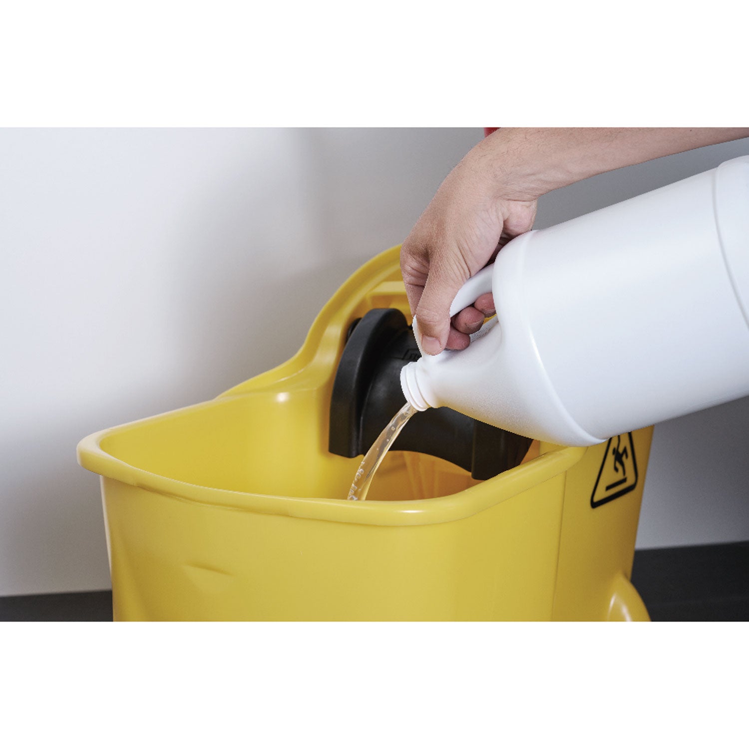 For Multipurpose - Concentrate - 128 fl oz (4 quart) - Mango Scent - Dilutable, Deodorize, Versatile, Water Based, Water Soluble, Non-flammable, Caustic-free - Clear - 4 / Carton