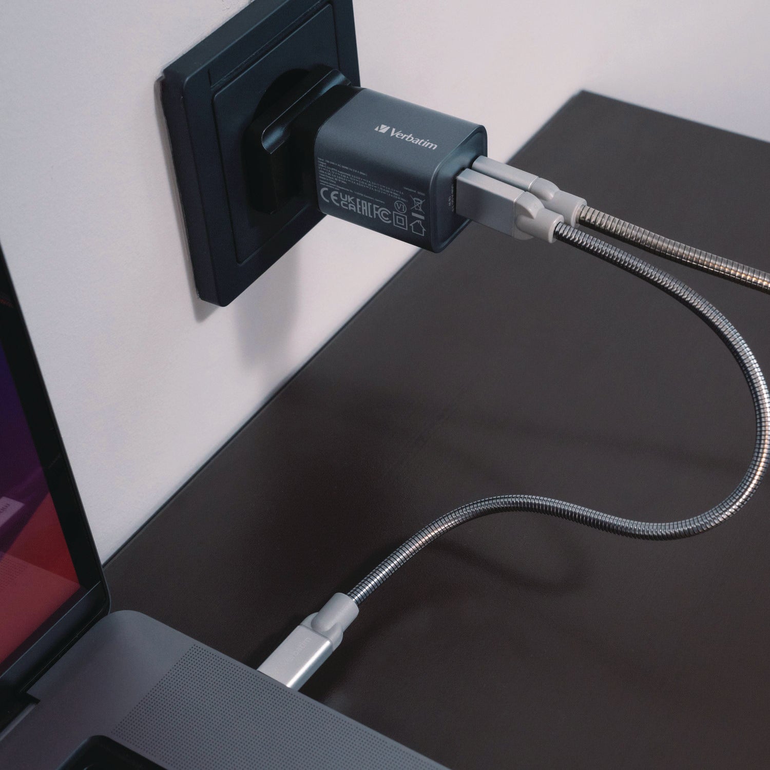 35 W 2-Port GaN Wall Charger, Black/Gray