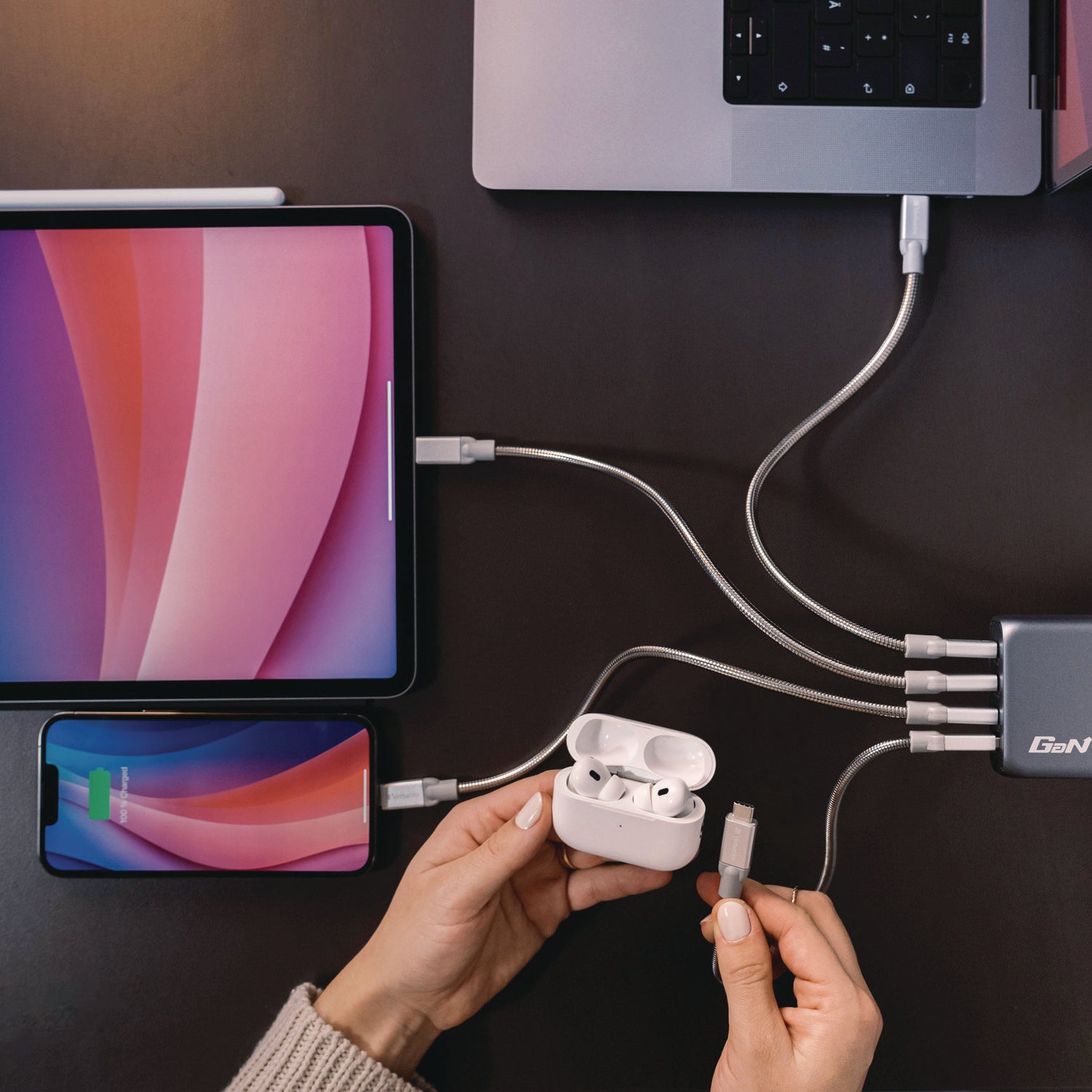 140 W 4-Port GaN Wall Charger, Black/Gray