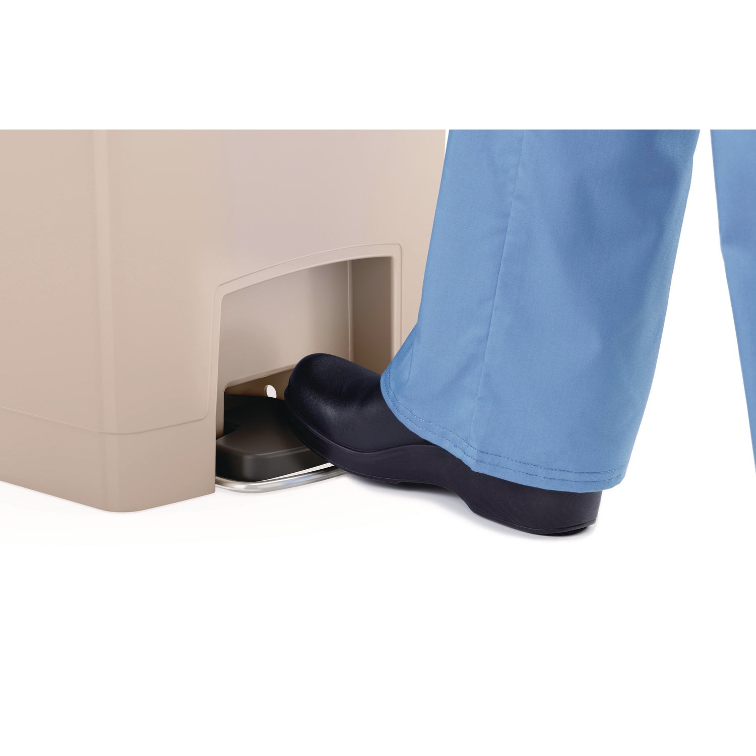 18 gal Capacity - 31.6" Height x 12.2" Width - Resin, Poly, Plastic - Beige - 1 Each