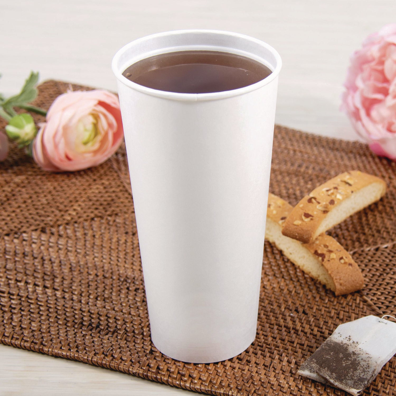 Thermoguard Insulated Paper Hot Cups, 24 oz, White Sustainable Forest Design, 600/Carton