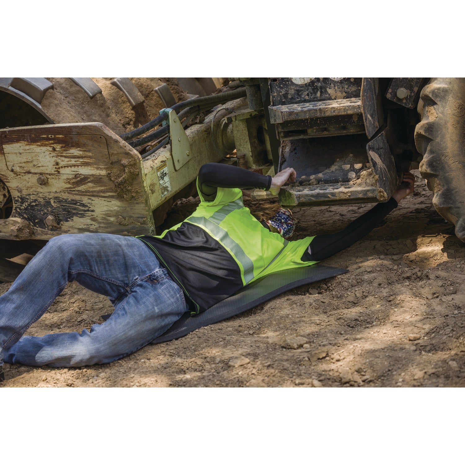 GloWear 8280BK Class 2 Performance T-Shirt with Black Bottom, 10X-Large Long, Lime