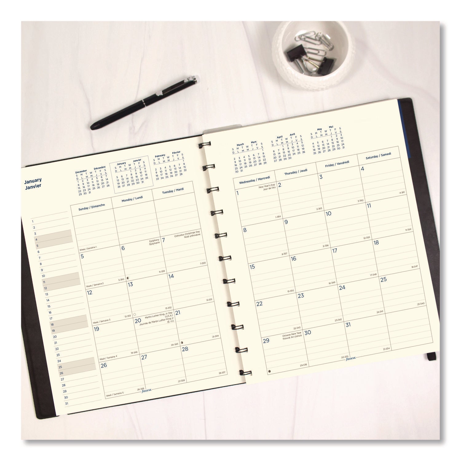 Filofax Monthly Planner, 17 Months, Bilingual, Black (C1811001)