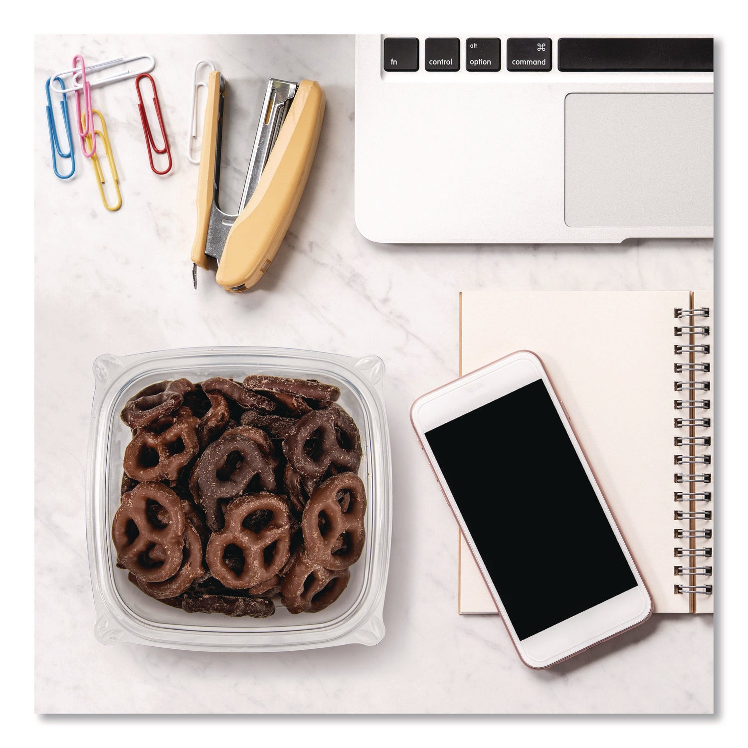 Square Plastic Bowls, 16 oz, 8.5 x 8.5 x 1.96, Clear, Plastic, 63 Bowls/Sleeve, 8 Sleeves/Carton