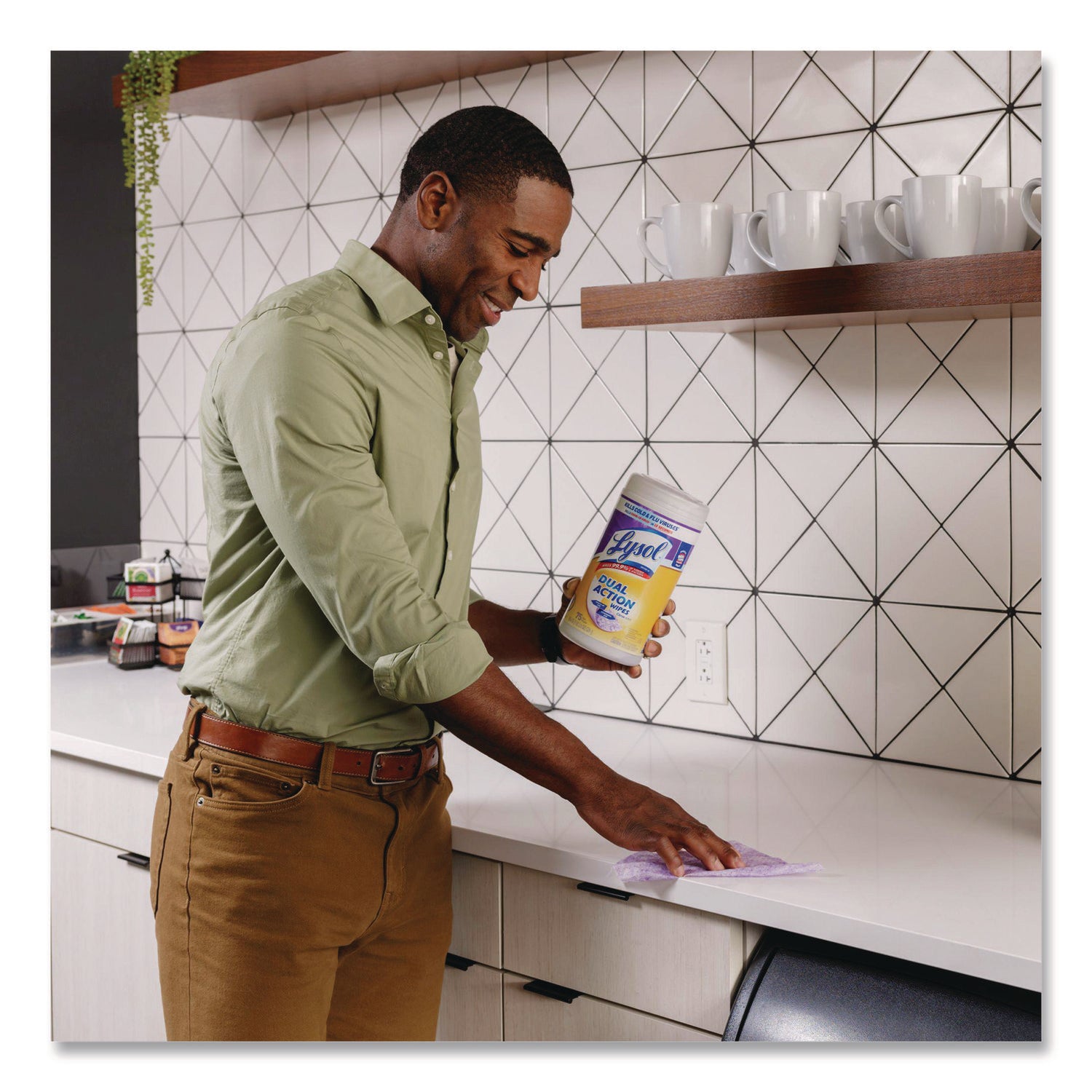 Lysol Dual Action Wipes, Citrus Scent, 7" x 7.25", Pre-moistened, Anti-bacterial, White/Purple, 75 Wipes per Tub, 1 Tub