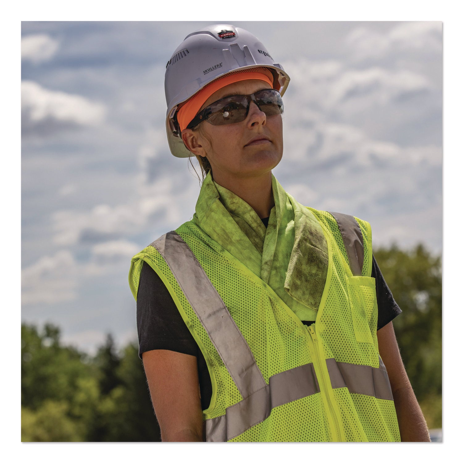 Ergodyne Evaporative Cooling Towel - High Visibility Lime - 1 Each