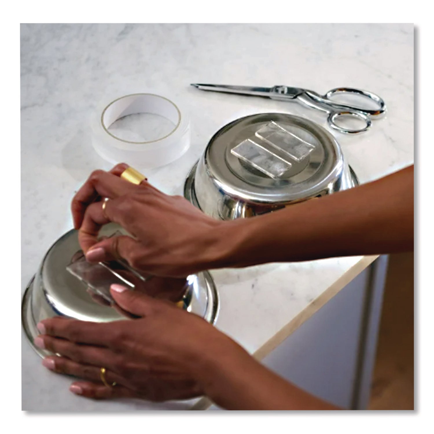 5 ft Length x 0.94" Width - Clear - Gel - 1 Each