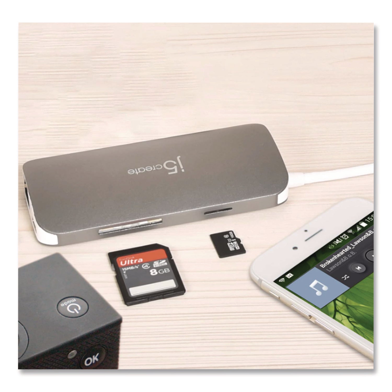USB-C Multiport Adapter, Gray/White